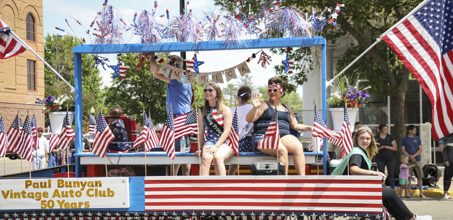 Bemidjians line downtown streets for Grand Parade Bemidji Pioneer
